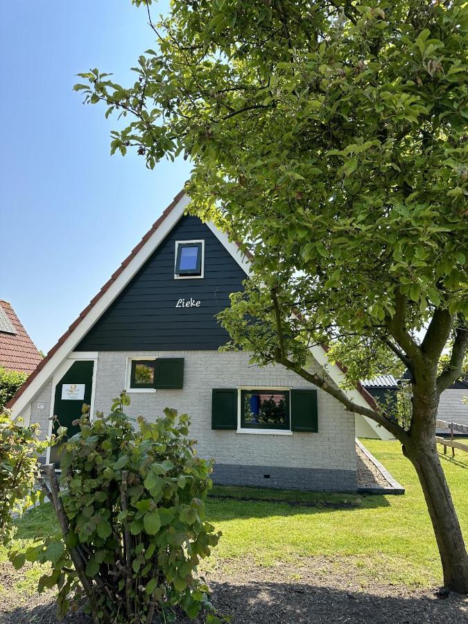 Vakantiehuis Lieke Lauwersmeer Met Sauna Anjum Luaran gambar